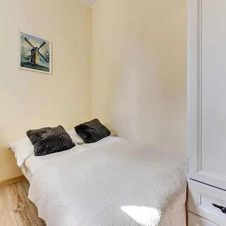 Podjazd Street By Renters Apartman *